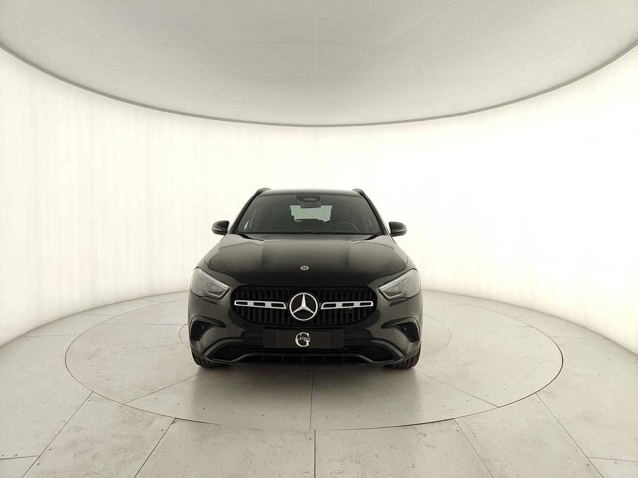 Mercedes-Benz GLA 180