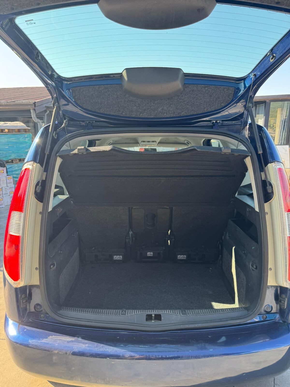 Skoda Roomster 1.4 TDI 80CV F.AP. Scout