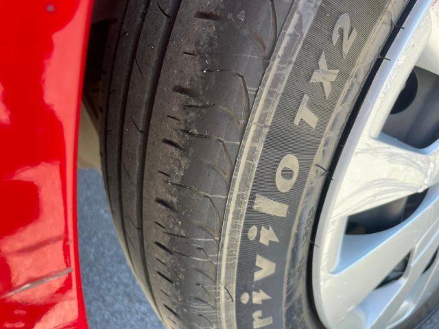 TOYOTA Yaris 1.0 BENZ 72 CV 5 porte Cool ADATTA A NEOPATENTATI