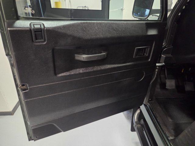 LAND ROVER Defender 110 2.4 TD4 7 POSTI AUTOVETTURA