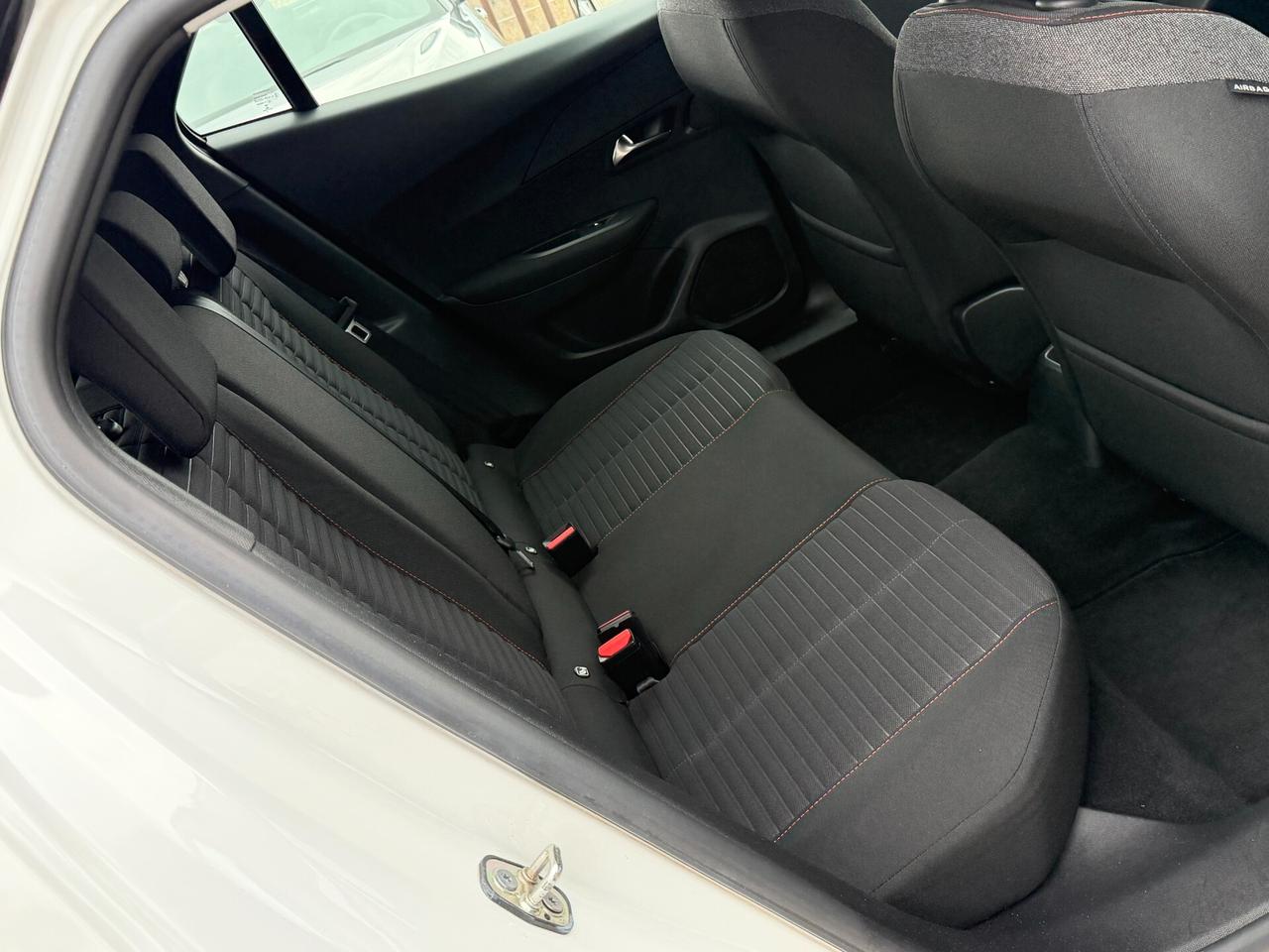 Peugeot 2008 1.5 BLUEHDI 110 cv. ACTIVE