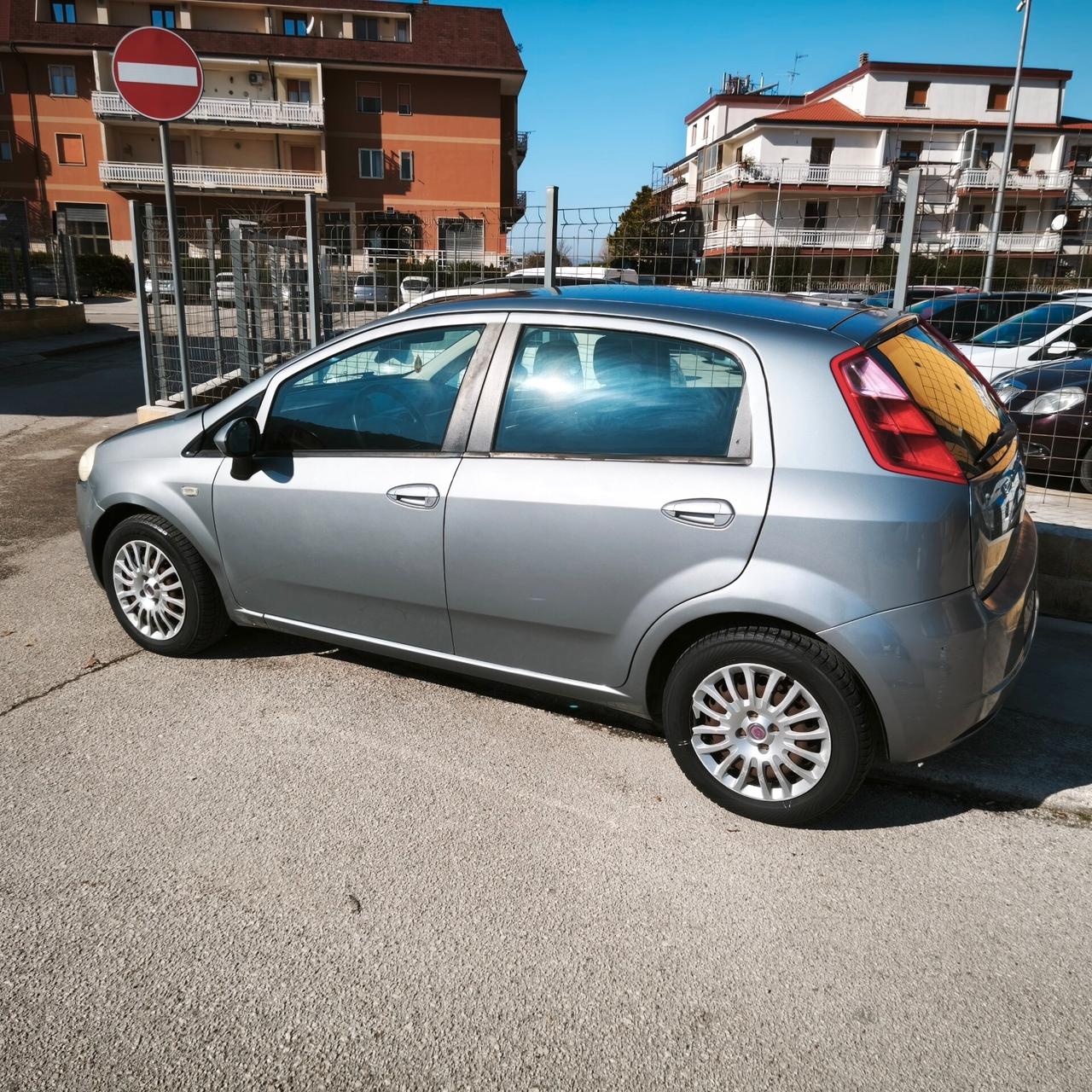 Fiat Grande Punto 1.3 MJT 75 CV 5 porte Dynamic