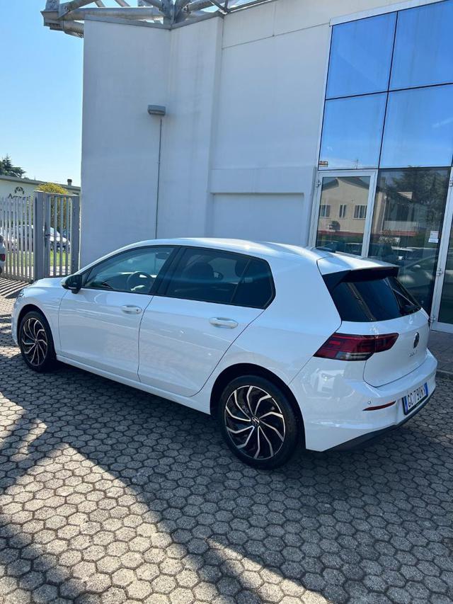 VOLKSWAGEN Golf 1.0 eTSI EVO DSG Life