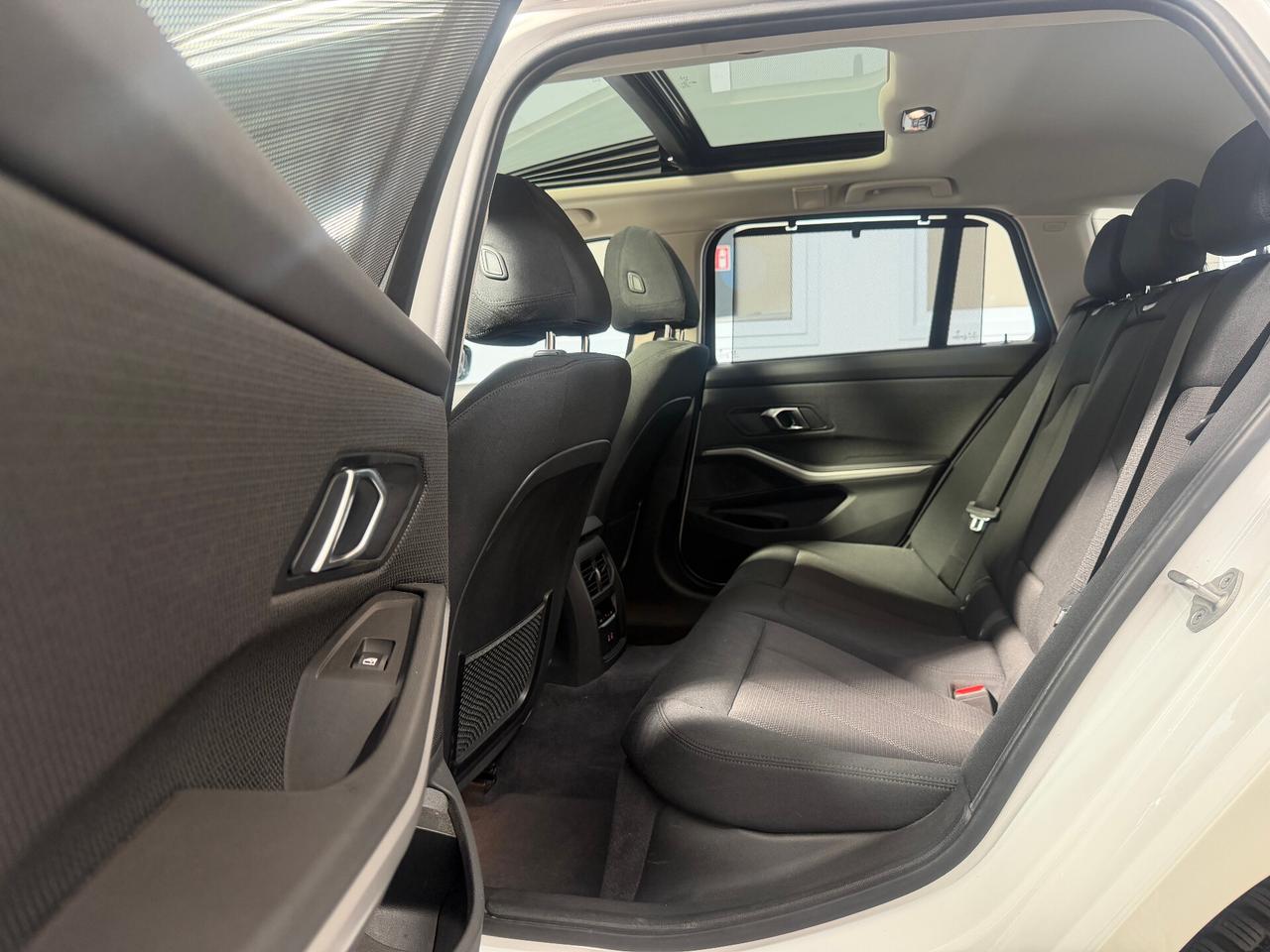 Bmw 320e Touring Business Advantage