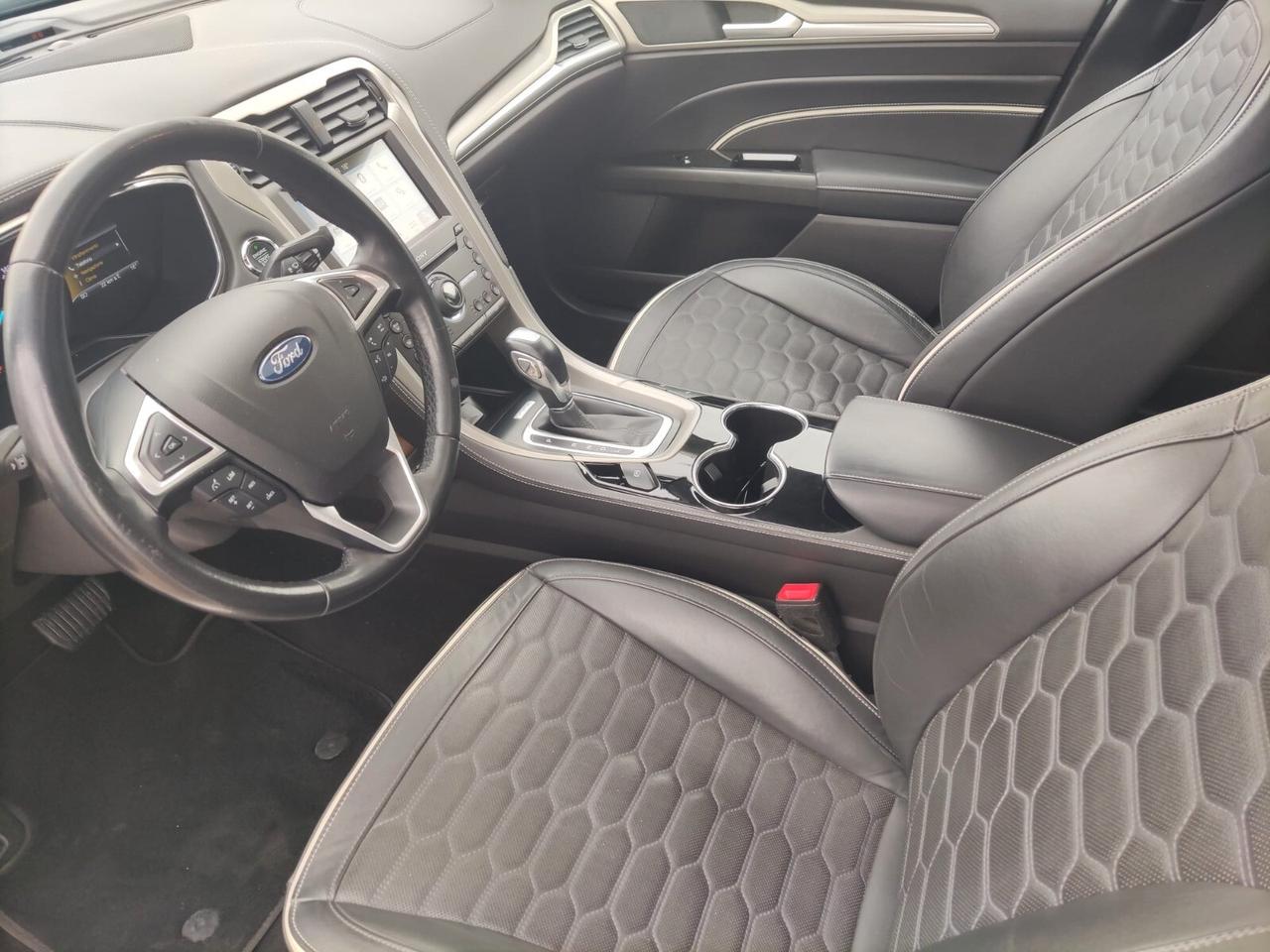 OFFERTA - Ford Mondeo Full Hybrid 2.0 187 CV eCVT 4 porte Vignale