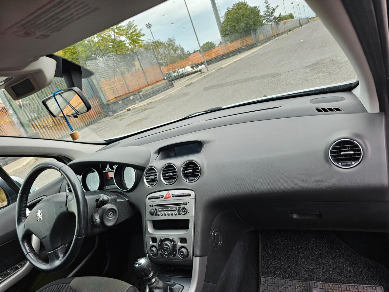 Peugeot 308 1.6 8V HDi 112CV 5p. Business