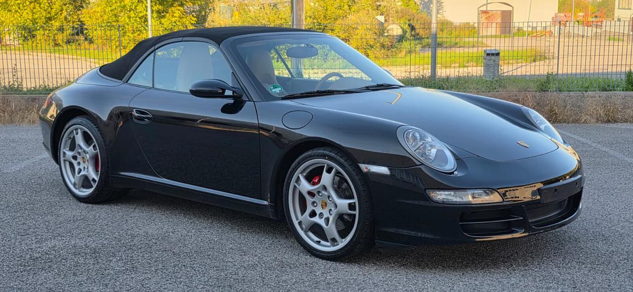 Porsche 911 Carrera Cabriolet