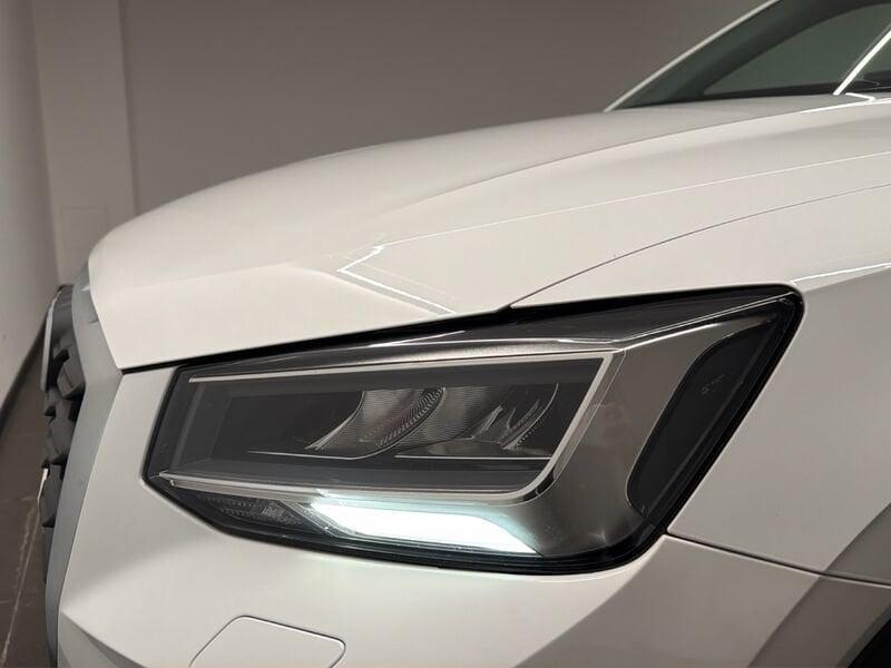 Audi Q2 Audi Admired 30 TFSI 81(110) kW(PS) 6-marce