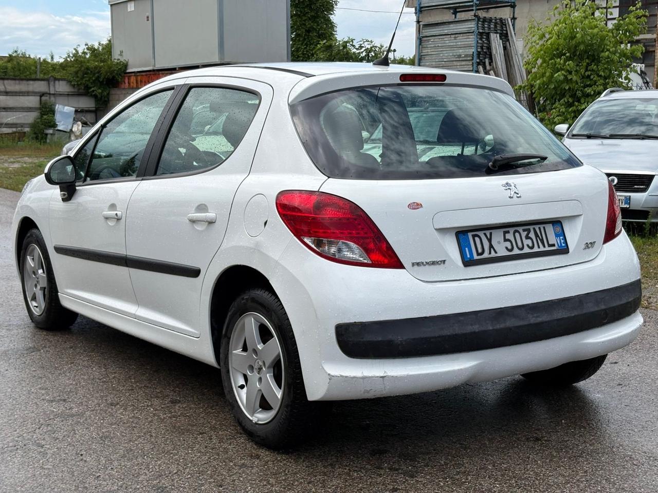 Peugeot 207 1.4 8V 75CV 5p. X Line ECO GPL