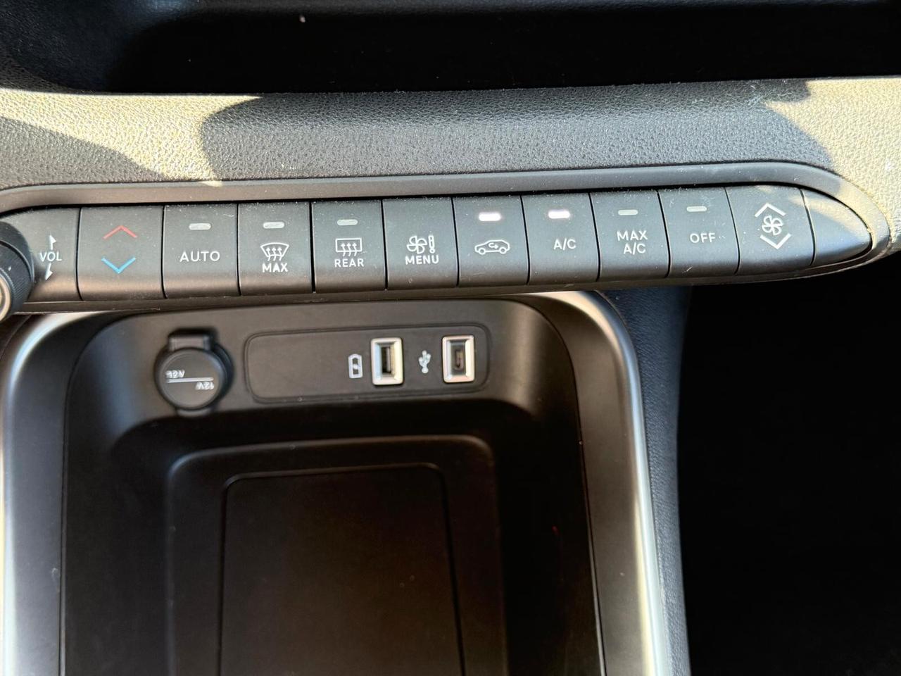 JEEP AVENGER 1.2 2024 Turbo 100 CV Longitude 19000KM