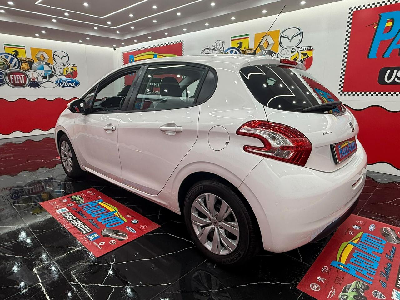 Peugeot 208 1.0 VTi 68cv Puretech - 2013