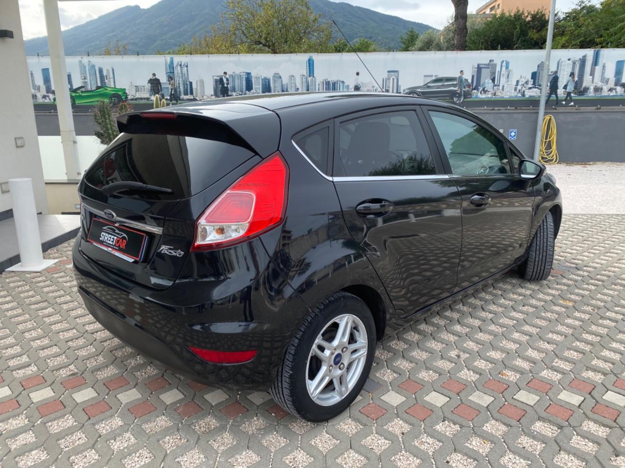 Ford Fiesta 1.5 TDCi 75CV 5 porte Titanium