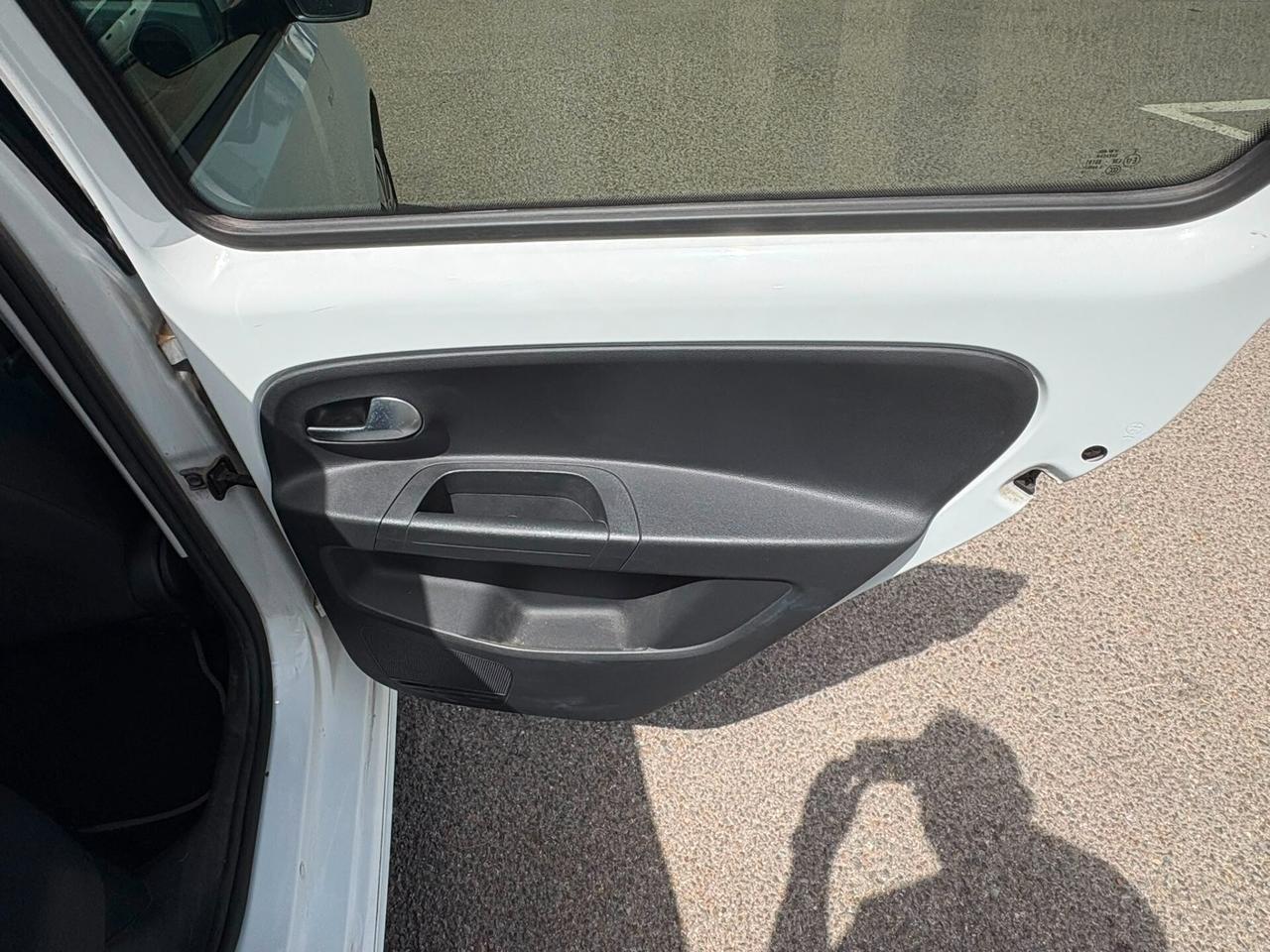 Volkswagen up! e-up! 82 CV