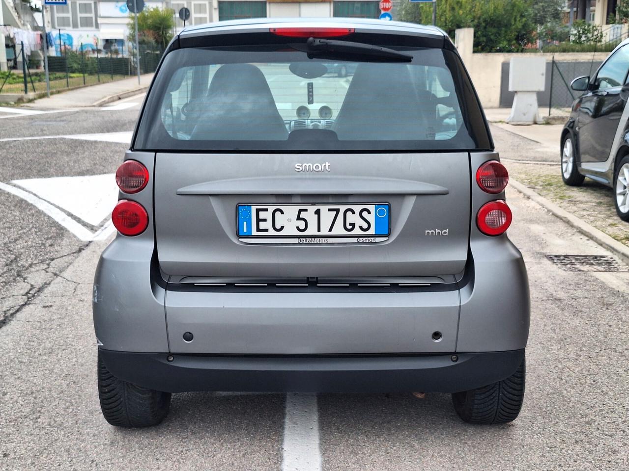 Smart ForTwo 1000 52 kW MHD coupé GRYN PASSION GRIGIO OPACO NEOPATENTATI