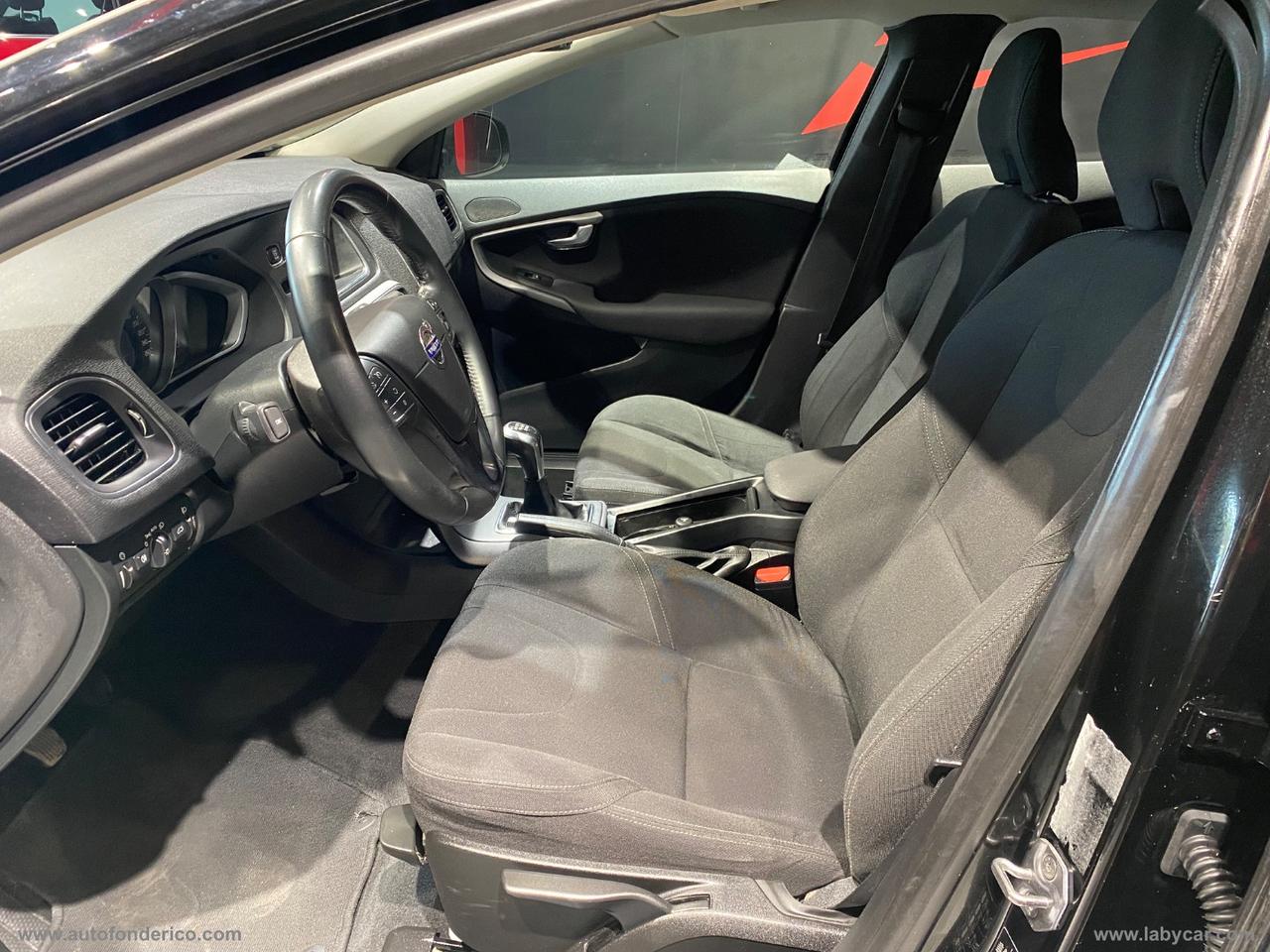VOLVO V40 Cross Country D2 1.6 Kinetic
