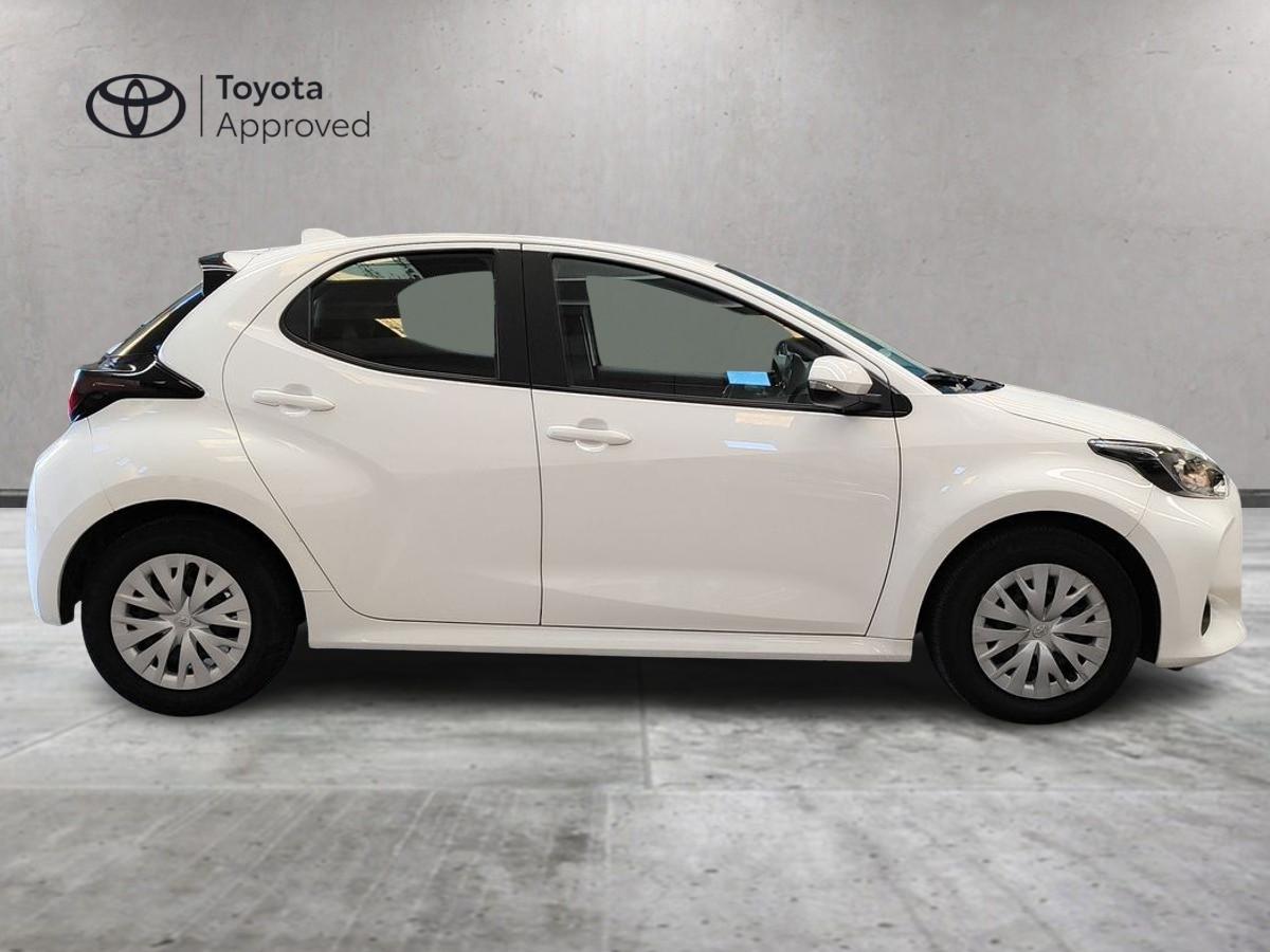TOYOTA Yaris 4ª serie - Yaris 1.0 5 porte Active