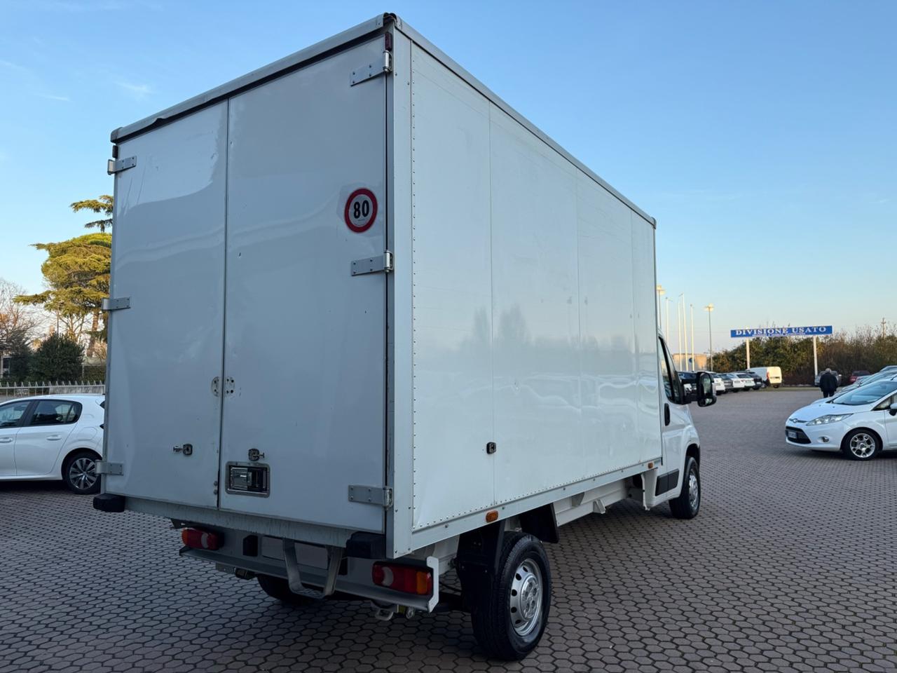 Peugeot Boxer 335 2.2 BlueHDi 140 S&S PC Cabinato