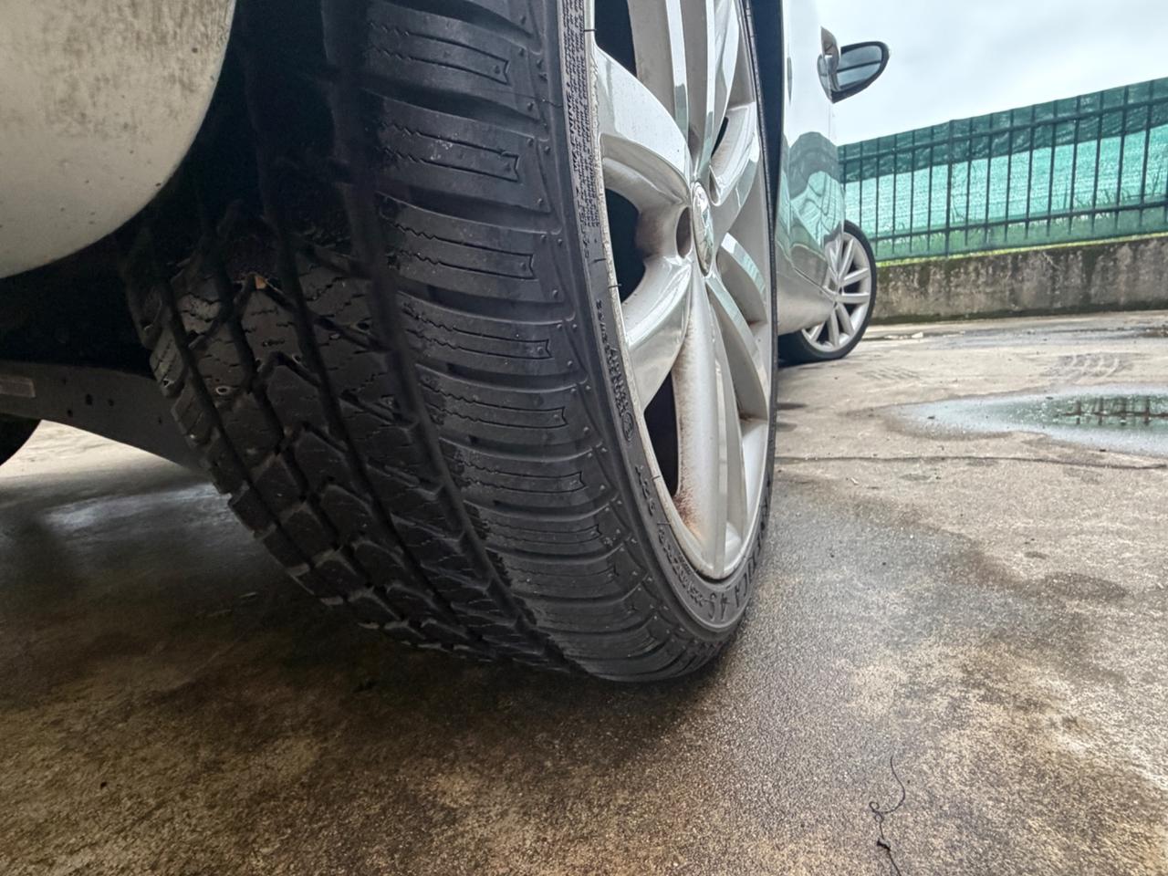 VW GOLF VI 2.0TDI 110CV EURO5A UNI PROP