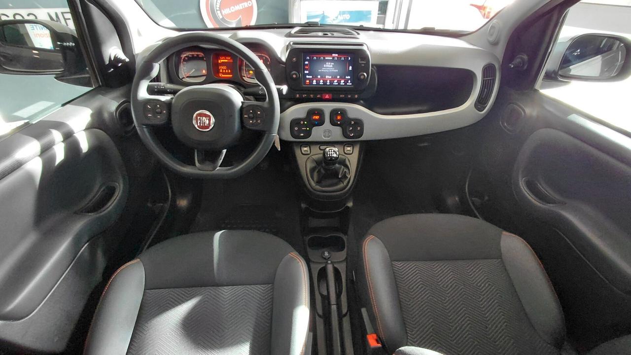 Fiat Panda 1.0 FireFly S&S Hybrid Garmin