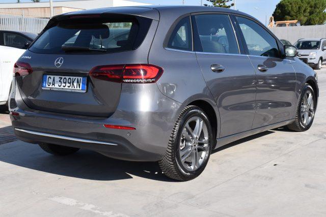 MERCEDES-BENZ B 180 d Business Extra *NAVIGATORE*