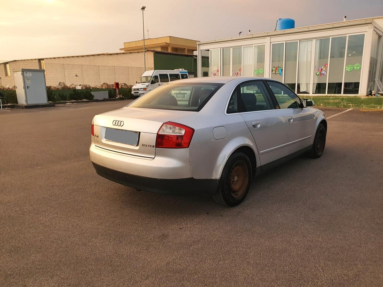 Audi A4 Berlina 1.9 TDI 101 CV