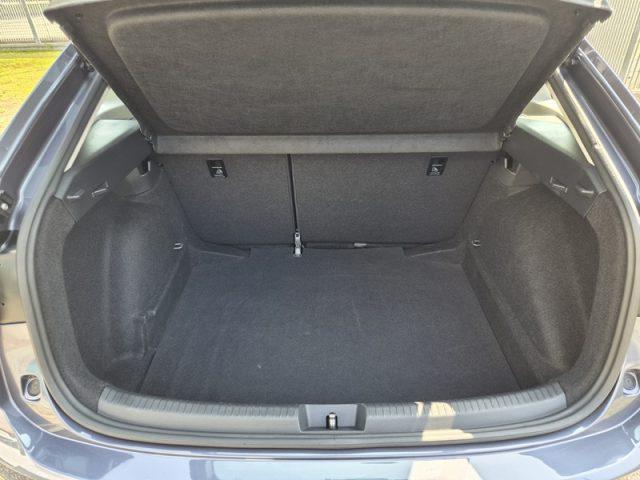 VOLKSWAGEN Taigo Black Line