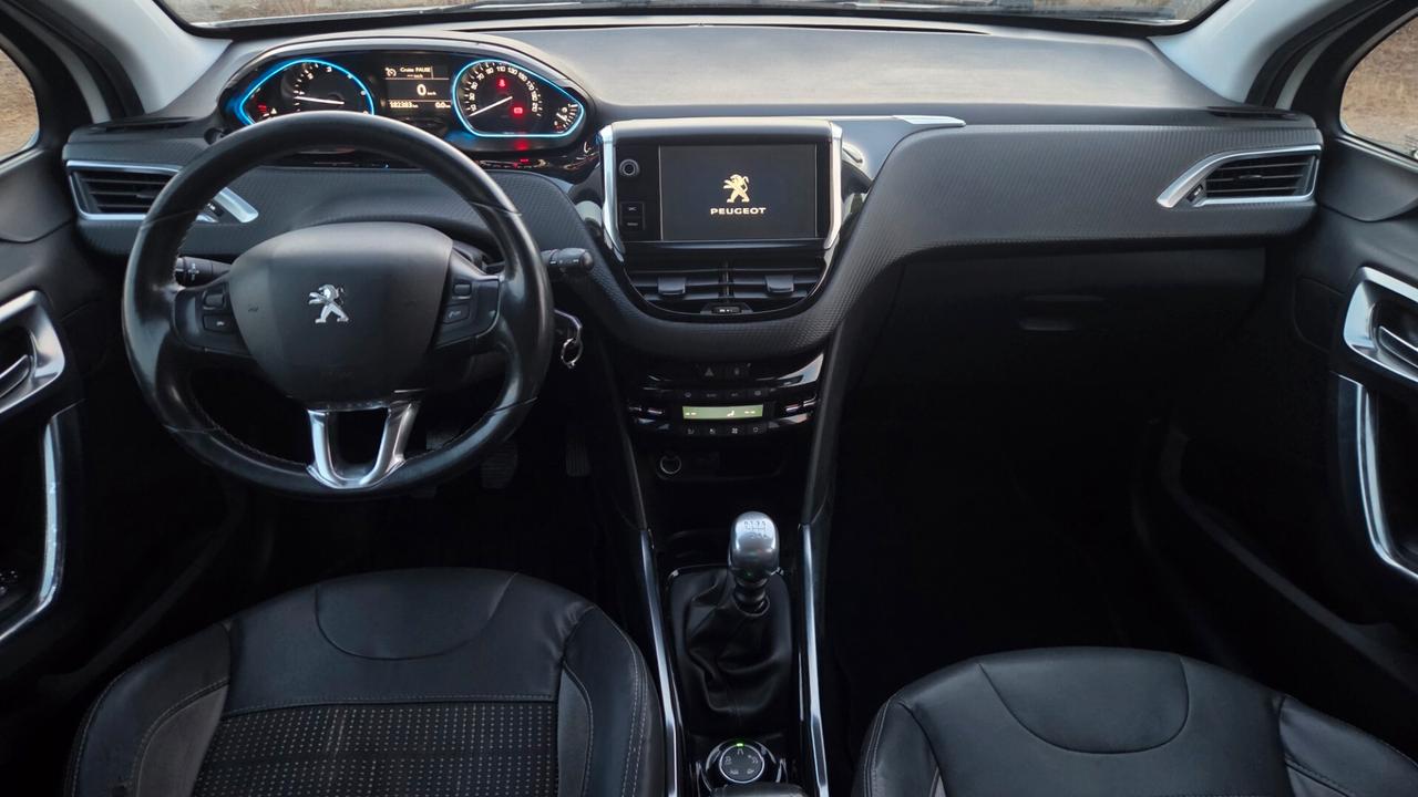 Peugeot 2008 1.6 e-HDi 115 CV Stop&Start Féline