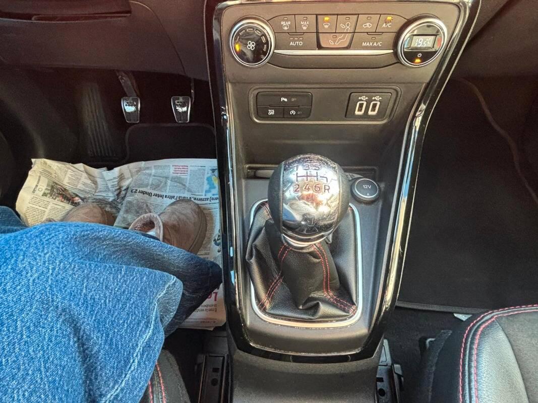 Ford EcoSport 1.5 tdci ST-Line s&s 100cv