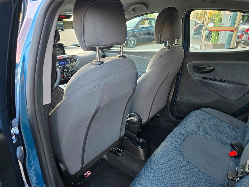 Lancia Ypsilon 1.0 FireFly 5 porte S&S Hybrid Silver Plus