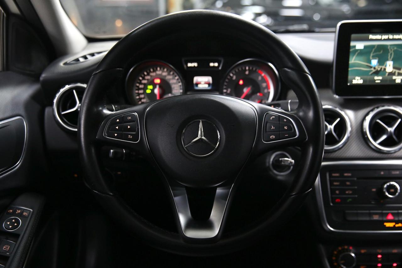 Mercedes-benz GLA 180 d Automatic Business