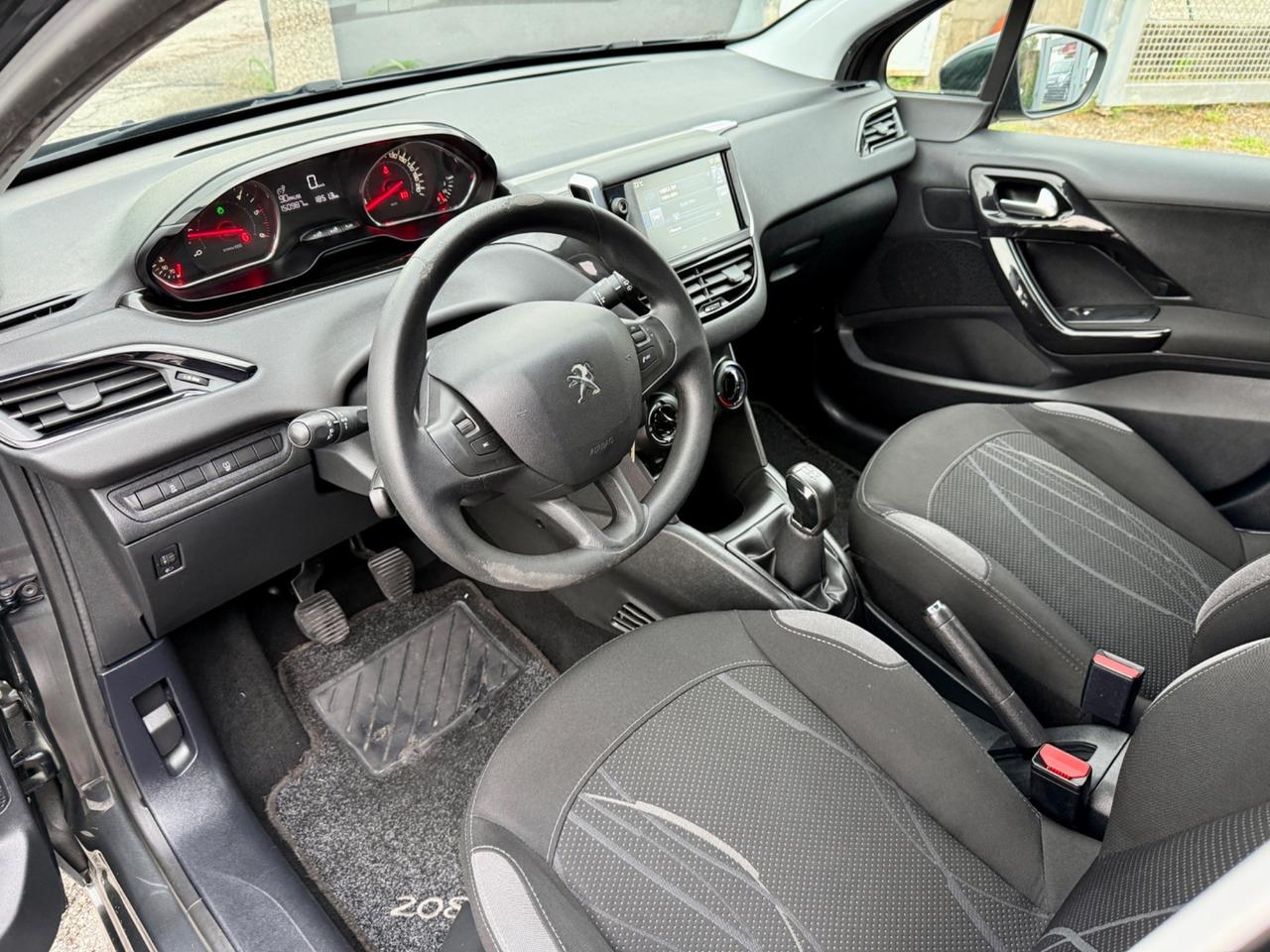 Peugeot 208 1.4 HDi 68 CV 5 porte OK NEO PATENTATI