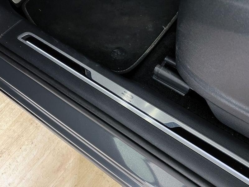 Volkswagen Tiguan 2.0 TDI 150CV SCR DSG R-Line