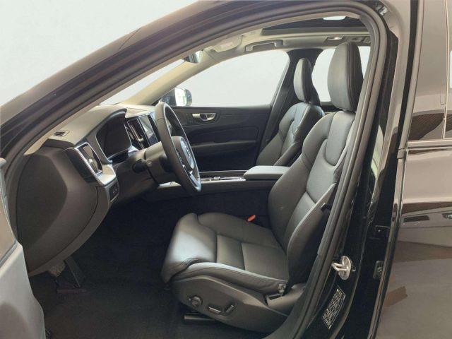 VOLVO XC60 T6 AWD PLUS DARK AUTOMATICA KM0