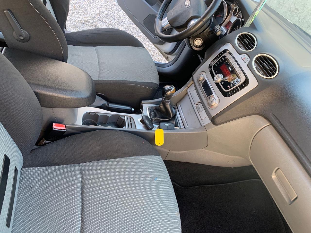 Ford Focus 1.6 TDCi (110CV) 5p. Tit. DPF