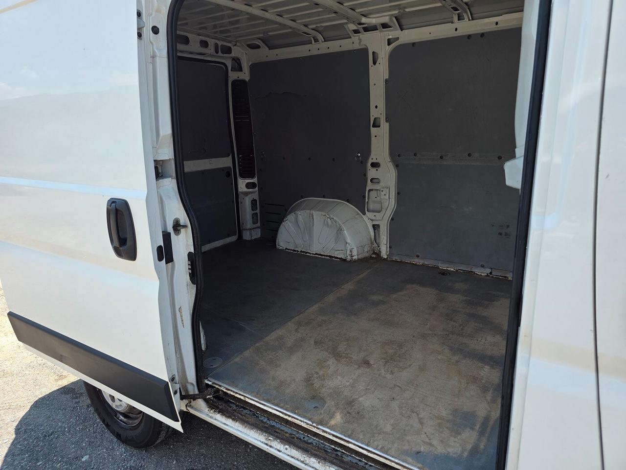 Peugeot Boxer 330 2.2 BlueHDi 140 UNICO PROPRIETARIO