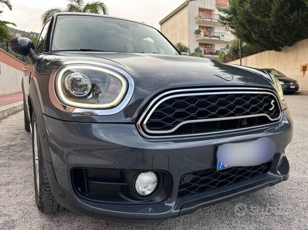 Mini Cooper S Countryman se all4 ibrida plug in 22