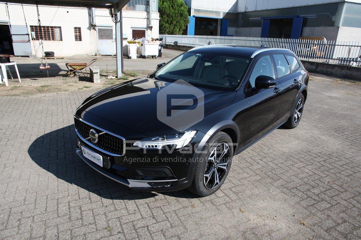 VOLVO V90 Cross Country B4 (d) AWD automatico Plus