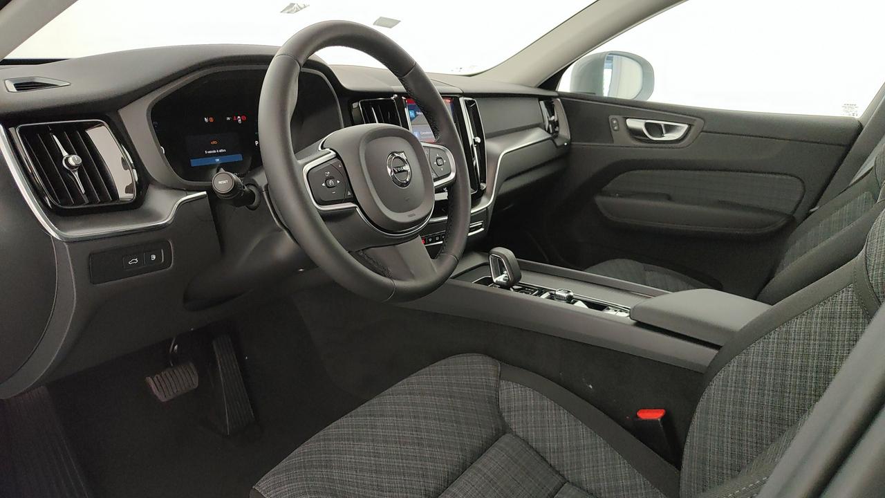 VOLVO N.XC60 Core T6 AWD AUT