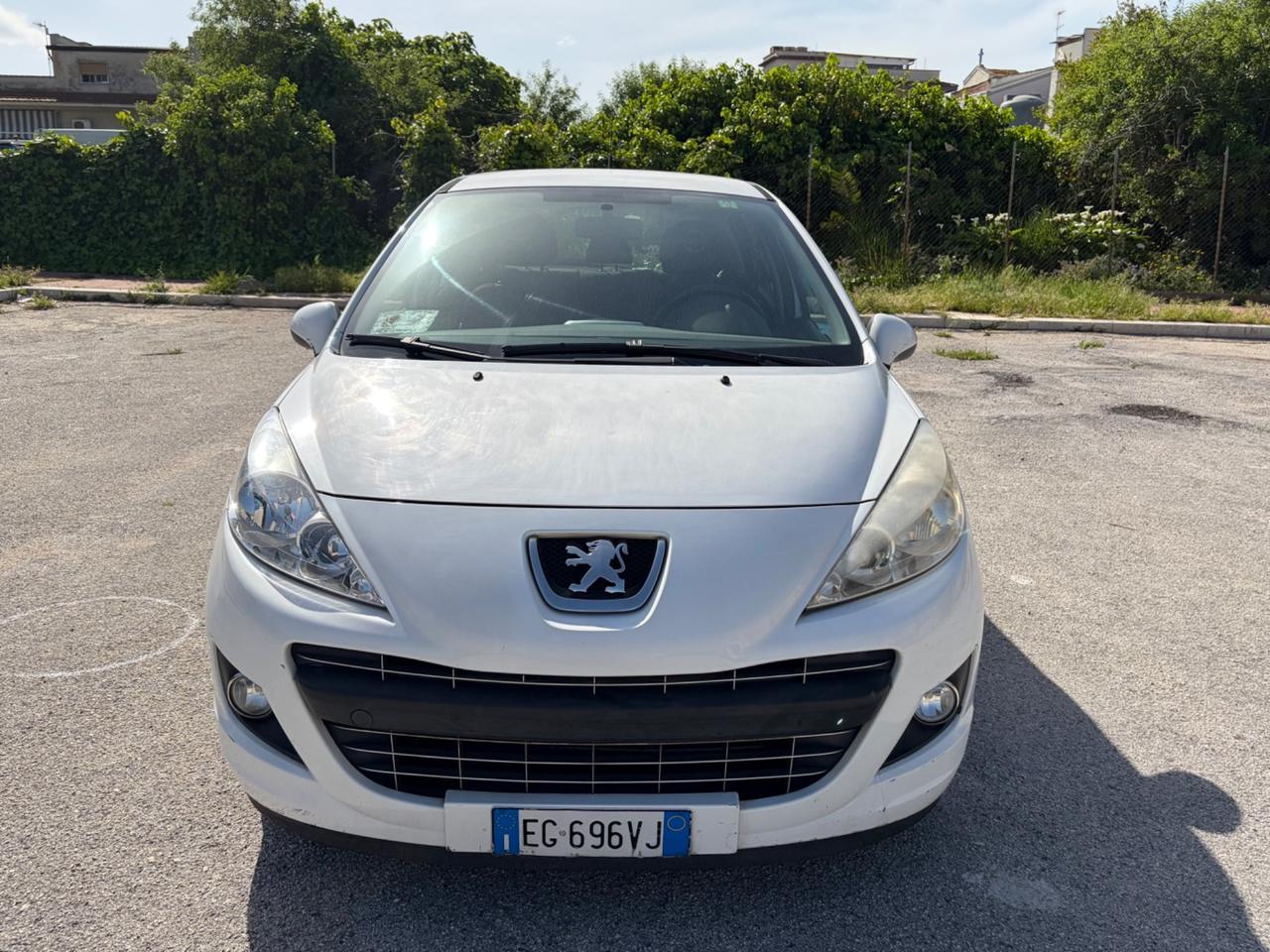 Peugeot 207 1.4 HDi 70CV 5p. Active