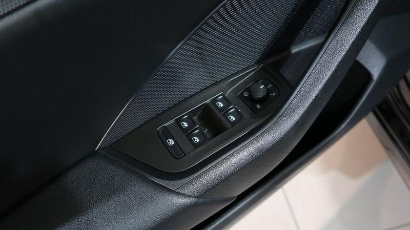 Skoda Octavia 2.0 TDI EVO 85KW AMBITION #CARPLAY#SENSORI PARCHEGGIO#