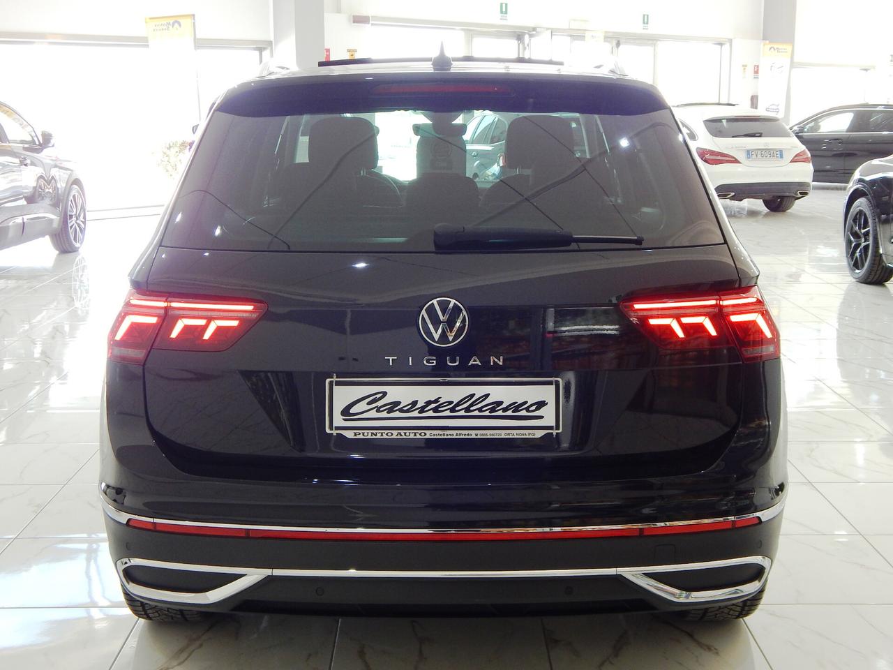 Volkswagen Tiguan 2.0 TDI Elegance 150cv DSG TETTO-NAVI-RADAR-PARK-LED