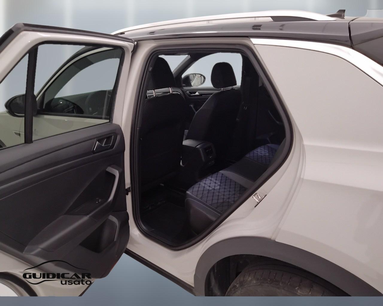 VOLKSWAGEN T-Roc I 2022 - T-Roc 1.0 tsi R-Line 110cv