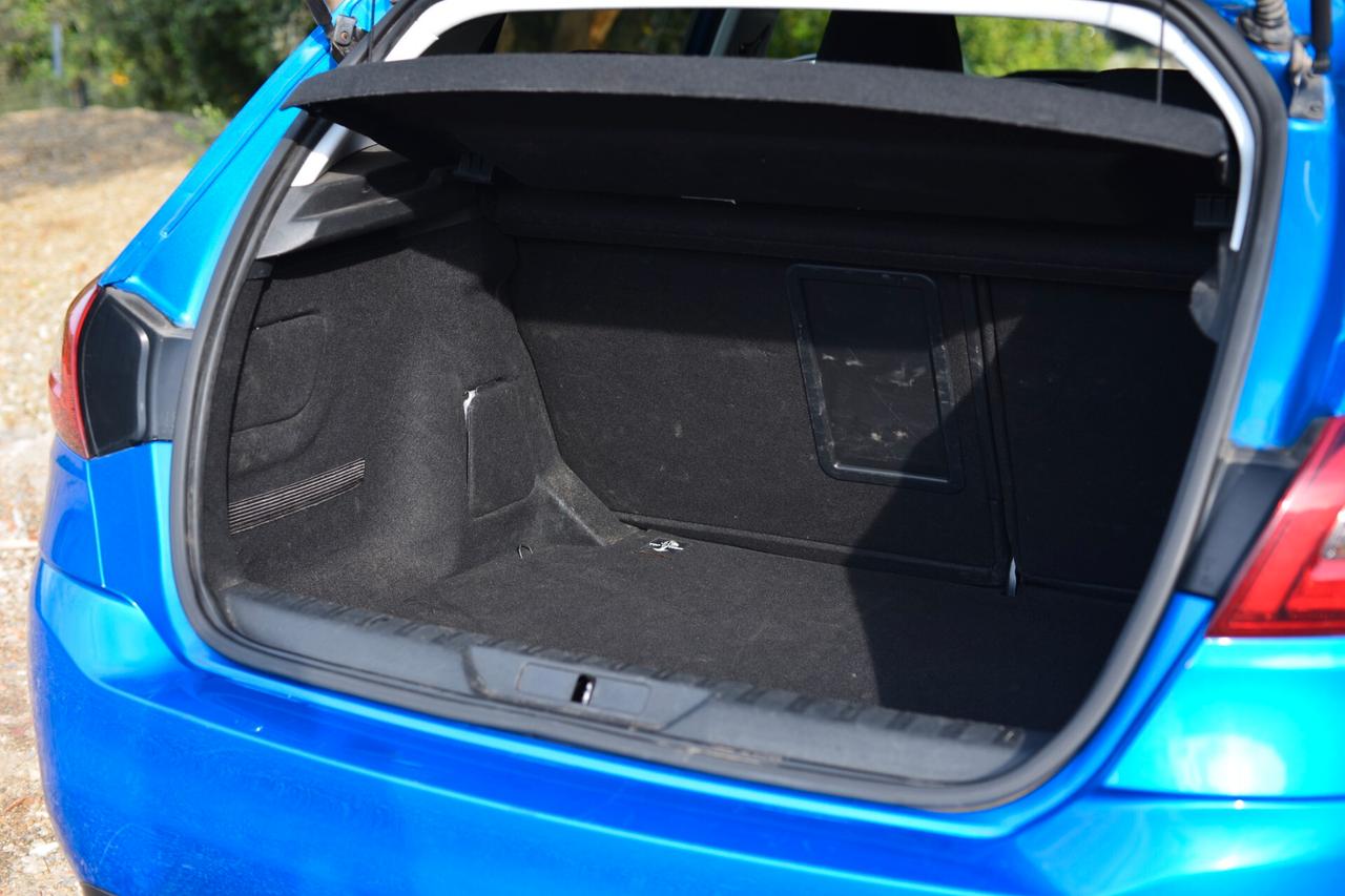 Peugeot 308 BlueHDi 130 S&S EAT8 Allure Pack