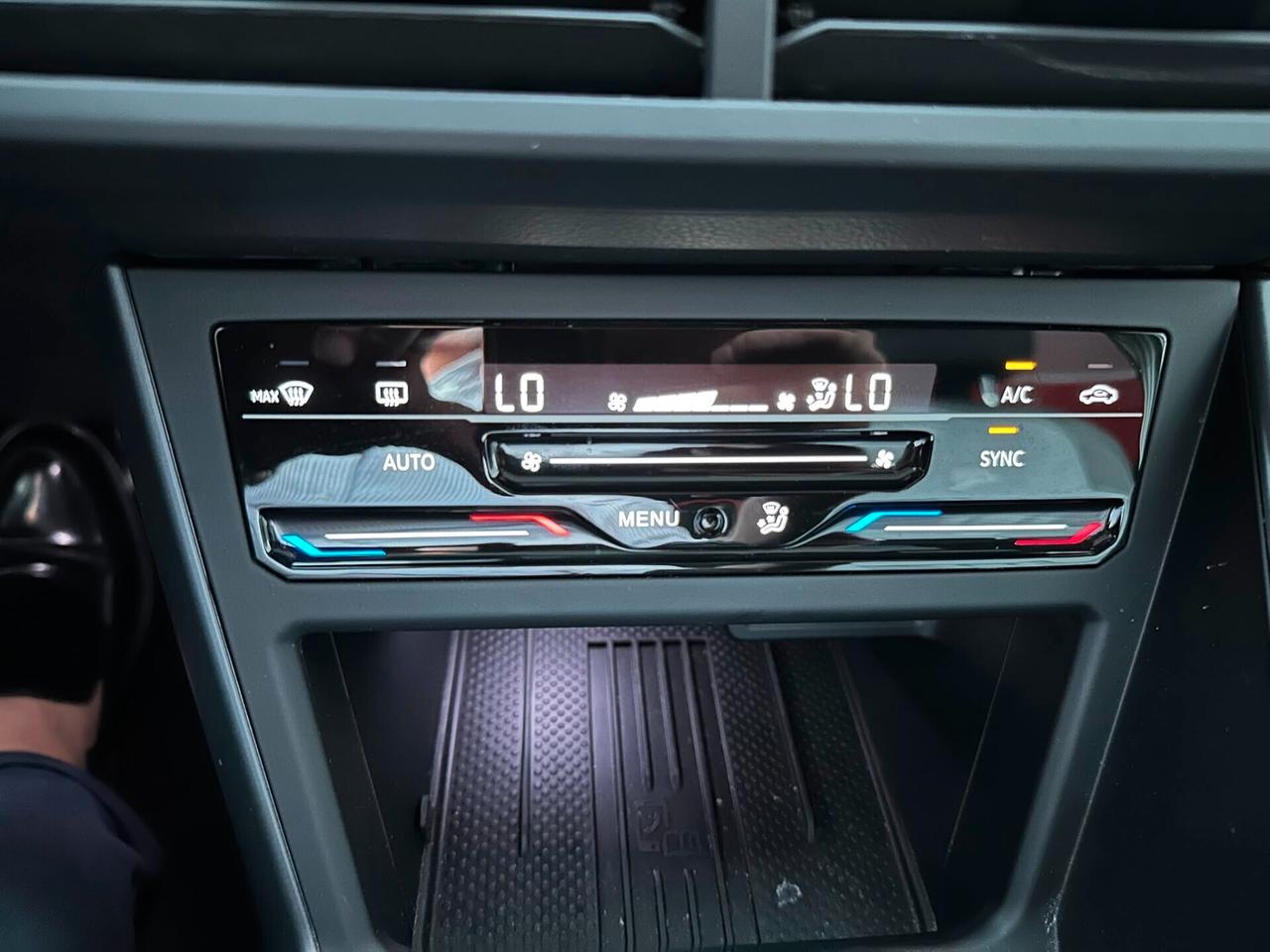 VOLKSWAGEN TAIGO 1.0TSI R-LINE TETTO APRIBILE