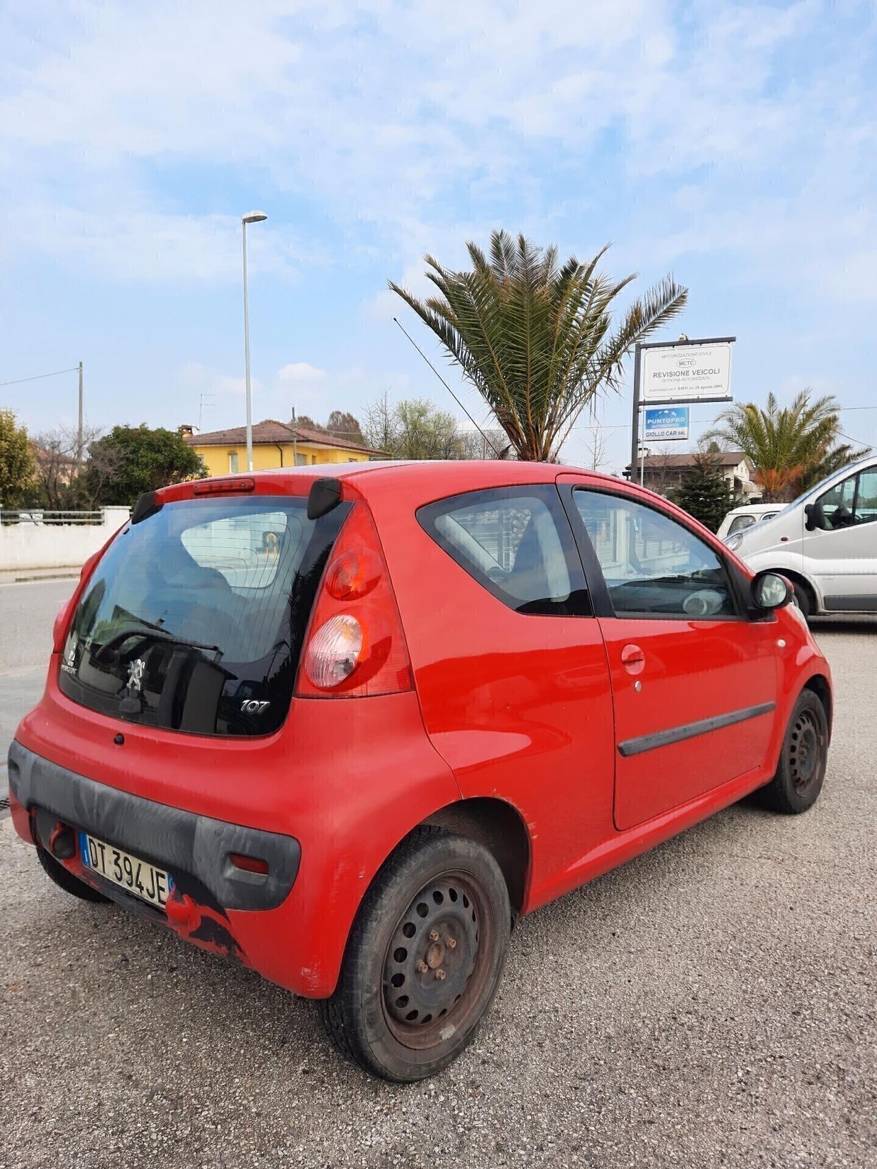 Peugeot 107 1.0 68 CV Meccanica OK