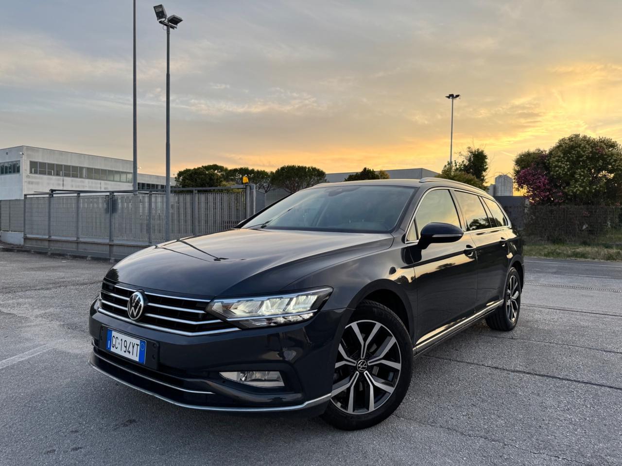 VOLKSWAGEN PASSAT 2.0 Tdi Evo EXECUTIVE - Led 17