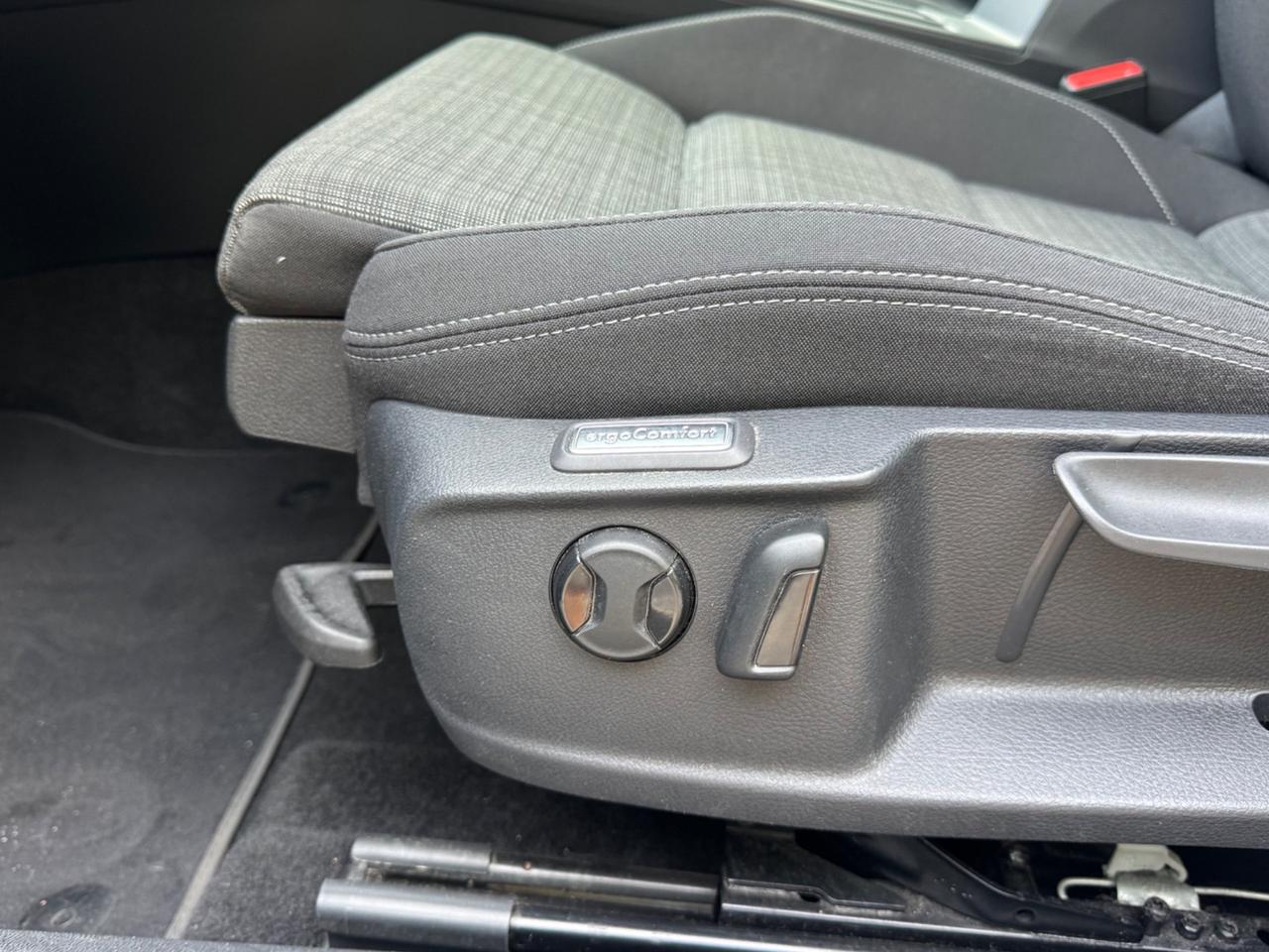 Volkswagen Passat Variant 2.0 TDI SCR EVO DSG Business