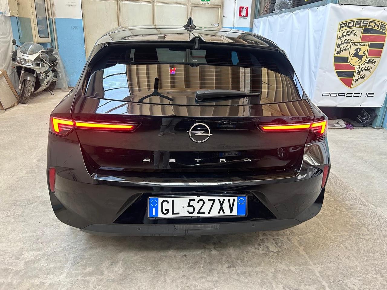 Opel Astra 1.2 Turbo 110 CV Elegance