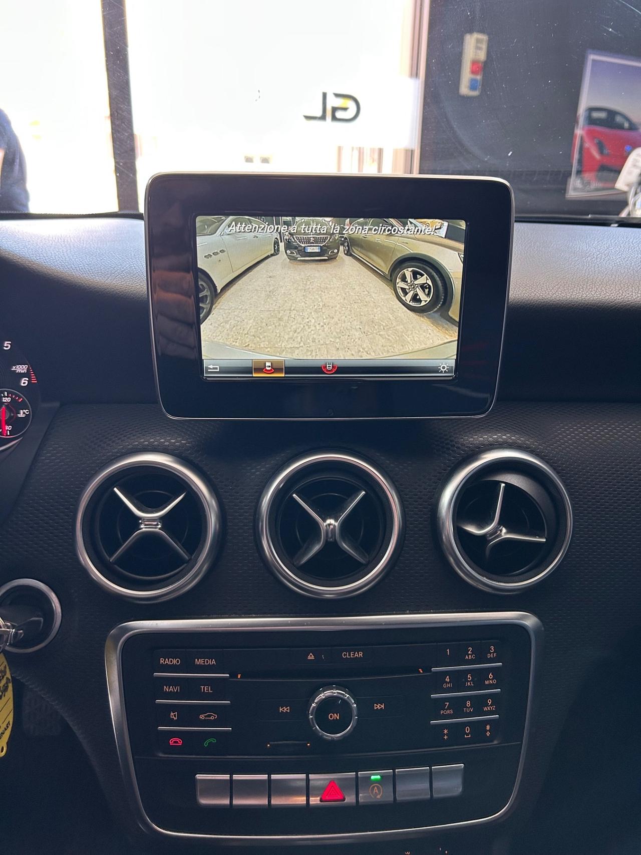 Mercedes-benz A 180 160 d Premium