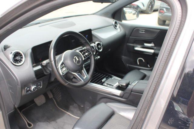 MERCEDES-BENZ B 180 d Automatic